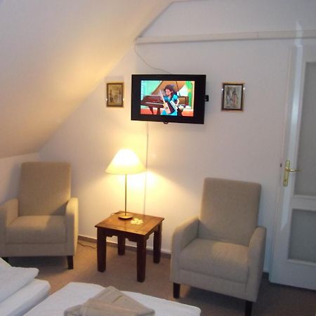 Rozsa Apartman Apartment Heviz Ngoại thất bức ảnh